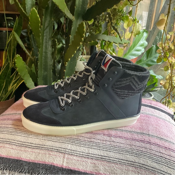 Louis Vuitton Black and Gray High-Top Sneakers - Picture 3 of 10